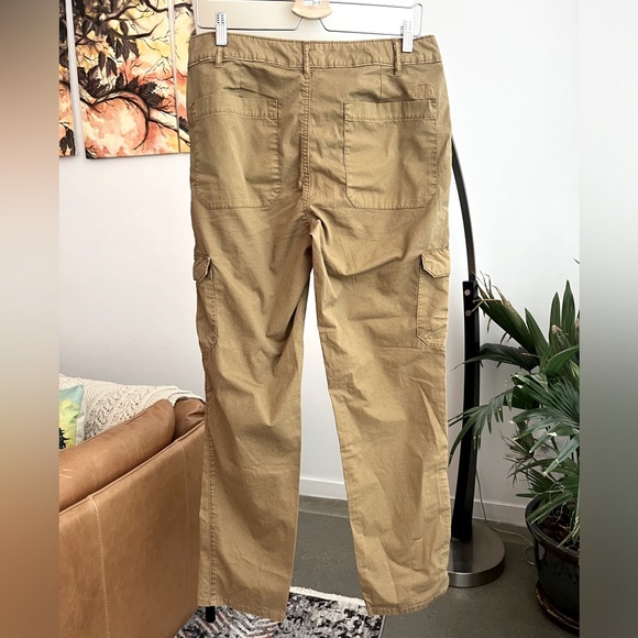 The North Face Cargo-Style Hiking Pants - Picture 3 of 5